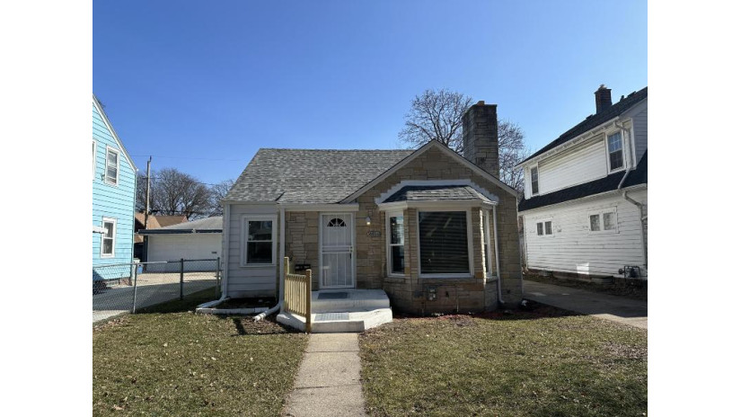 4056 N 41st St Milwaukee, WI 53216 by Premier Point Realty LLC $149,900