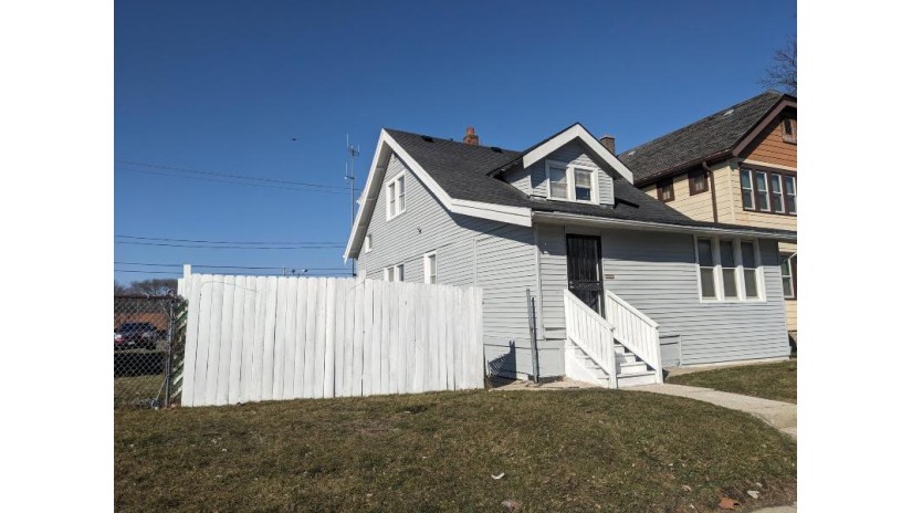 3169 N 35th St Milwaukee, WI 53216 by EXP Realty, LLC~MKE $110,000