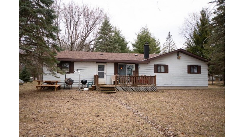 W559 Deer Ln Mecan, WI 53949 by Emmer Real Estate Group $335,000