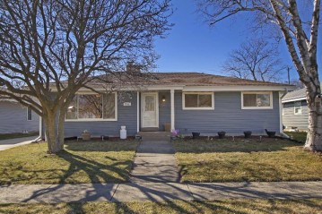 8324 22nd Ave, Kenosha, WI 53143