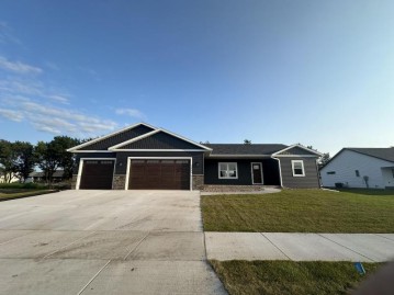 1936 Golden Gate Way, Holmen, WI 54636