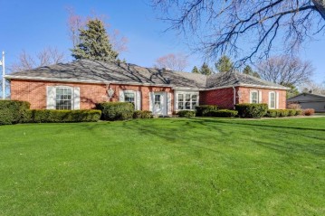 3821 Indiana Ln, Mount Pleasant, WI 53405-4821