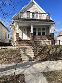 2869 N 21st St, Milwaukee, WI 53206