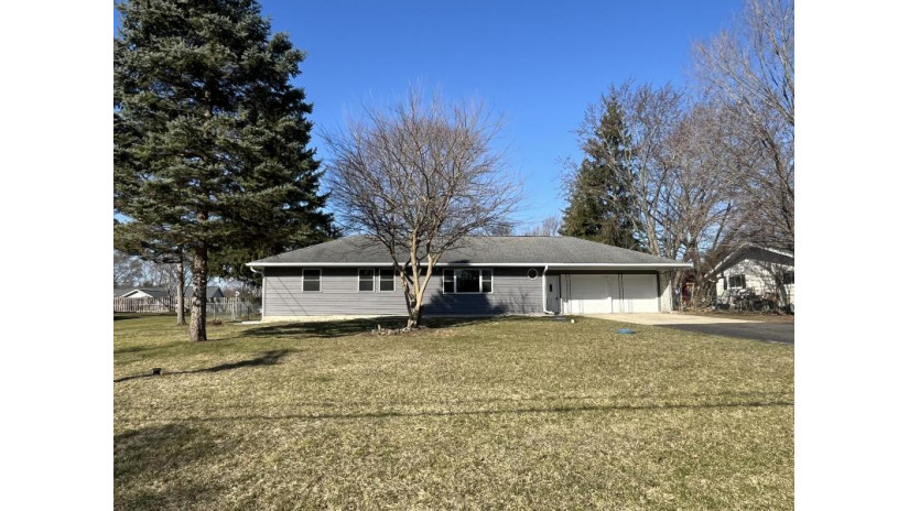 N1573 County Road K - Koshkonong, WI 53538 by Realty Executives Integrity~Cedarburg - cedarburgfrontdesk@realtyexecutives.com $329,900