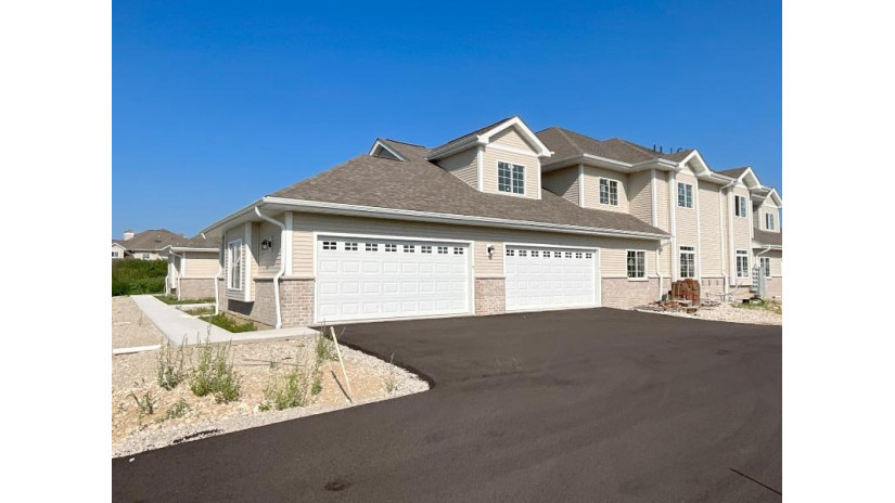 1625 Grey Fox Trl C Mukwonago, WI 53149 by Parkway Realty, LLC $329,900