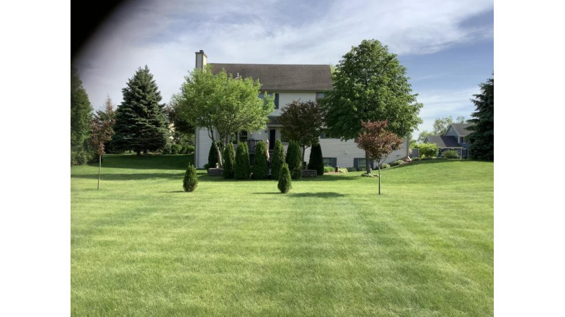 N74W28770 Zimmers Xing Merton, WI 53029 by First Weber Inc - Delafield $674,900