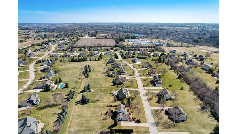 N74W28770 Zimmers Xing Merton, WI 53029 by First Weber Inc - Delafield $674,900