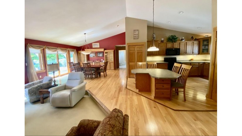 W223N4941 East View Dr Lisbon, WI 53089 by Lake Country Flat Fee $589,000