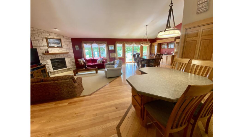 W223N4941 East View Dr Lisbon, WI 53089 by Lake Country Flat Fee $589,000