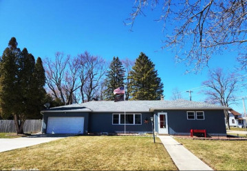 802 N 26th St, Sheboygan, WI 53081-3729