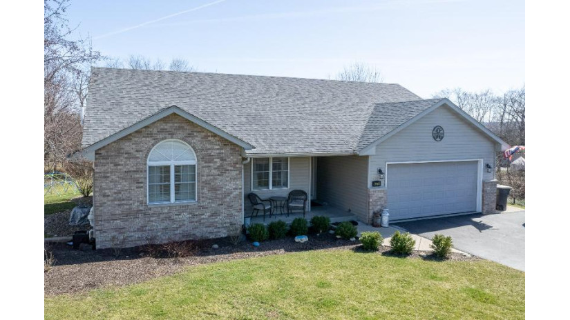 W3759 Deer Dr S Geneva, WI 53147 by Lake Geneva Area Realty, Inc. $485,000