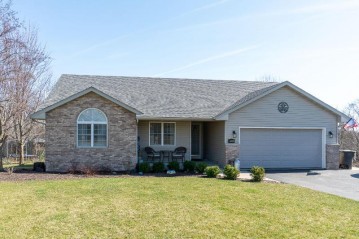 W3759 Deer Dr S, Geneva, WI 53147