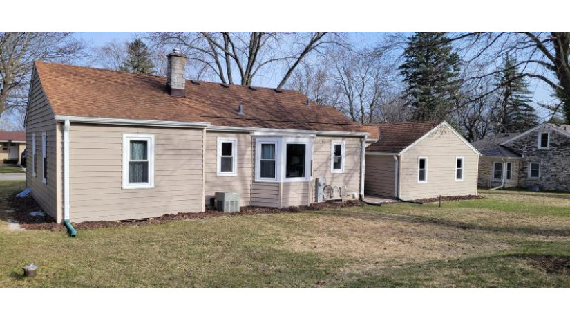 113 S Orchard St Thiensville, WI 53092 by Century 21 Moves $379,000