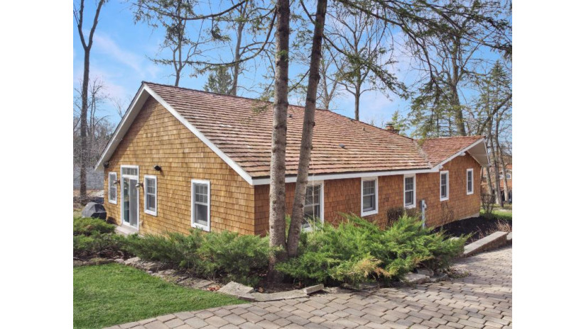 2129 E Lake Shore Dr 2133 Twin Lakes, WI 53181 by @properties $2,600,000