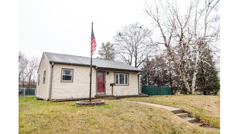 2403 E Van Norman Ave Saint Francis, WI 53235 by Realty Executives Southeast $199,900