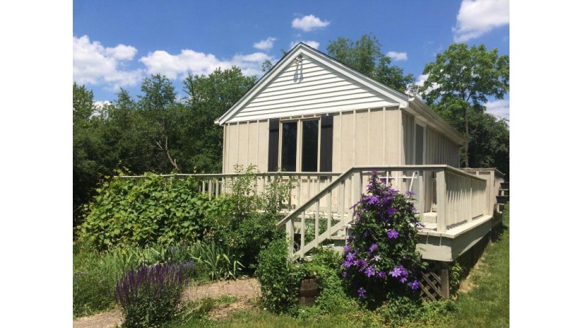 N44W32646 Watertown Plank Rd Nashotah, WI 53058 by First Weber Inc - Delafield $599,900