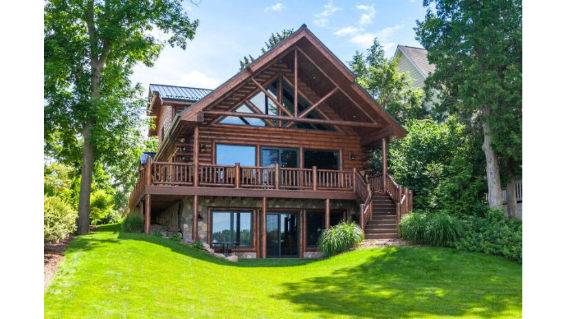 N60W34978 Lake Dr Oconomowoc, WI 53066 by Coldwell Banker Elite - info@cb-elite.com $2,750,000