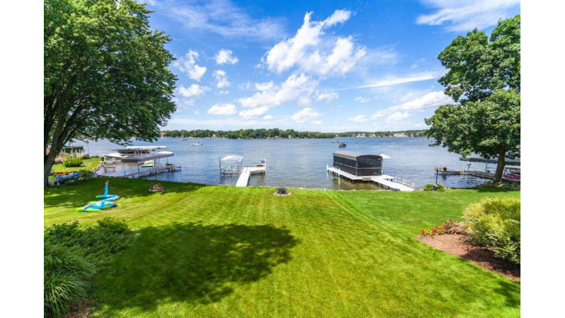 N60W34978 Lake Dr Oconomowoc, WI 53066 by Coldwell Banker Elite - info@cb-elite.com $2,750,000