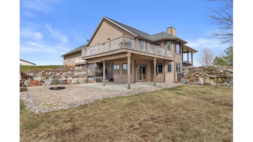 N747 Crawfish Rd Lebanon, WI 53036 by First Weber Inc - Delafield $649,900