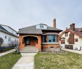 1717 S Layton Blvd, Milwaukee, WI 53215