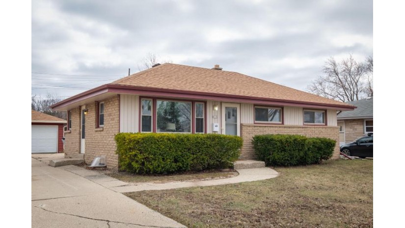 8125 W Clovernook St Milwaukee, WI 53223 by Firefly Real Estate, LLC $217,955