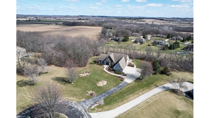 N87W27321 Emerald Fields Ct Lisbon, WI 53029 by Compass RE WI-Tosa $779,000