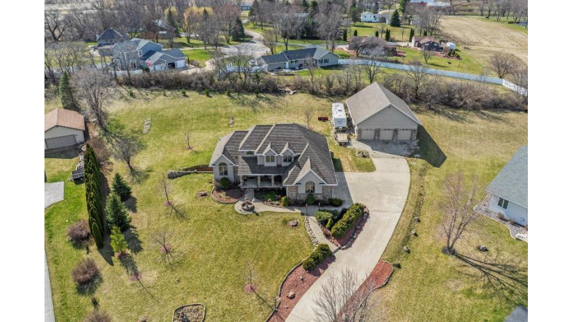 W9629 Breidsan Hill Dr Whitewater, WI 53190 by 1st Choice Properties $695,000