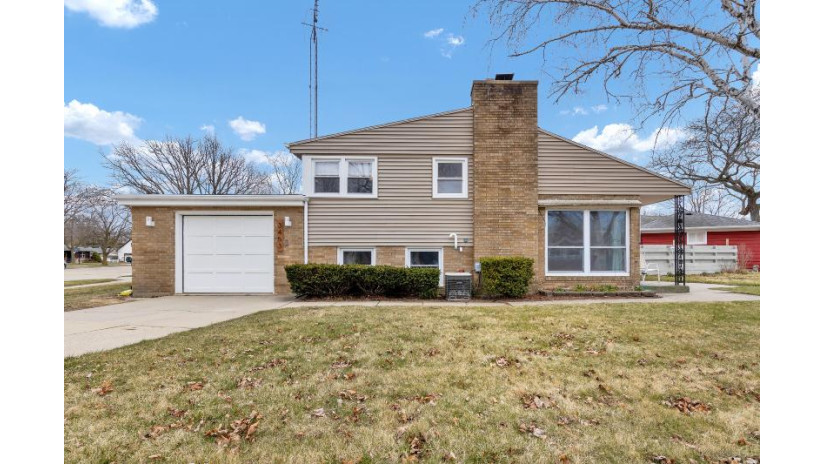 3453 Stratford Ave Racine, WI 53402 by Homestead Realty, Inc $299,900