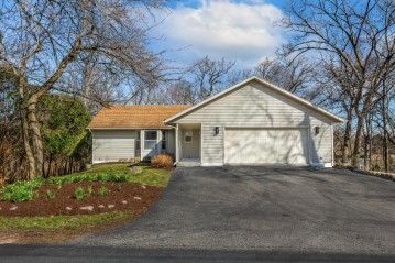 W3646 Oakrest Ave, Linn, WI 53147