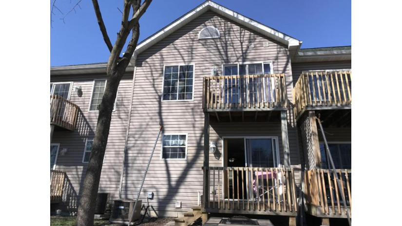 218 Elmhurst Ct 2 Williams Bay, WI 53191 by First Weber Inc - Delafield $229,900