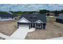 786 Wright Ct, Hartford, WI 53027 by Premier Point Realty LLC $414,900