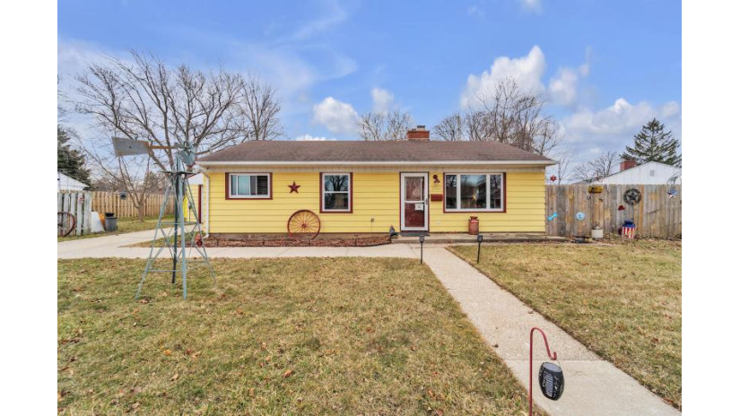 3961 S Hately Ave Saint Francis, WI 53235 by Welcome Home Real Estate Group, LLC $224,900