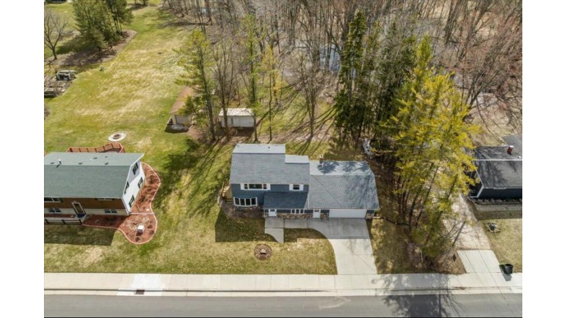 717 Millersville Ave Howards Grove, WI 53083 by Pleasant View Realty, LLC $297,700