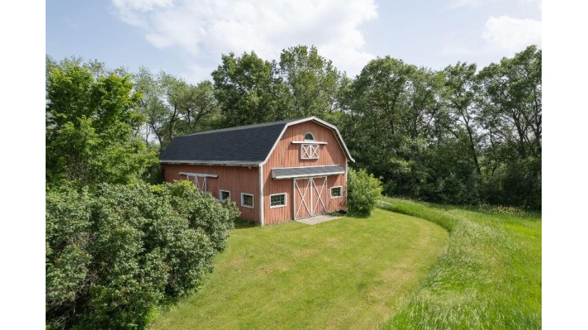 W691 Hafs Rd Bloomfield, WI 53128 by Lake Geneva Area Realty, Inc. $1,795,000