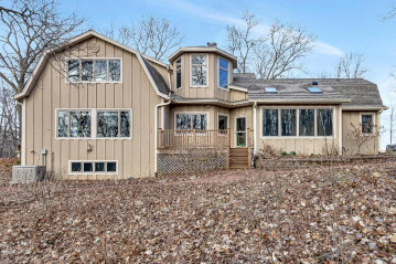 W8459 Spring Valley Dr, Greenbush, WI 53023-1521