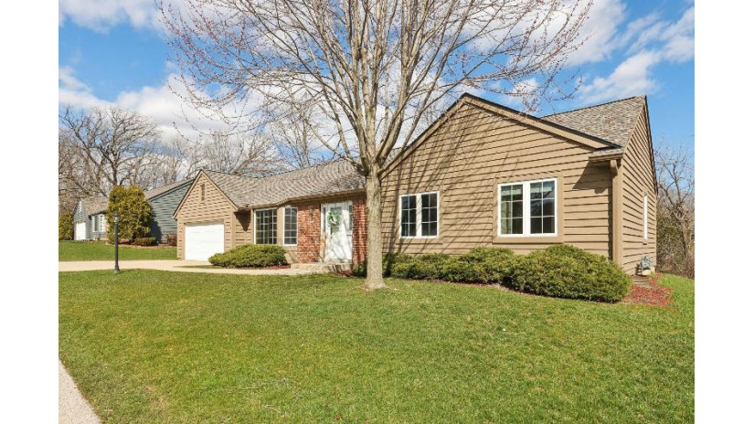 3708 S Bayberry Ln Greenfield, WI 53228 by M3 Realty $369,900