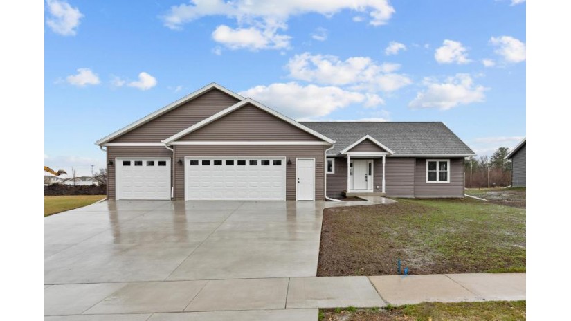 401 Village Ln Ripon, WI 54971 by Emmer Real Estate Group $416,900