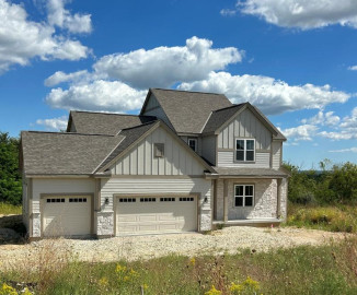 5932 S Quarry Park Ct, New Berlin, WI 53146