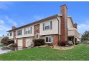 10245 W Parkedge Cir B, Franklin, WI 53132 by Compass RE WI-Tosa $264,900