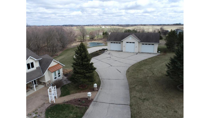 N7350 West Bend Rd Wayne, WI 53091 by 5-Star Realty $1,099,000