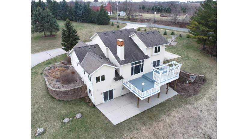 N7350 West Bend Rd Wayne, WI 53091 by 5-Star Realty $1,099,000