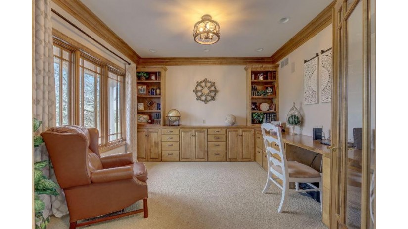W294S5378 Holiday Oak Dr Genesee, WI 53189 by The Real Estate Center, A Wisconsin LLC $1,499,000