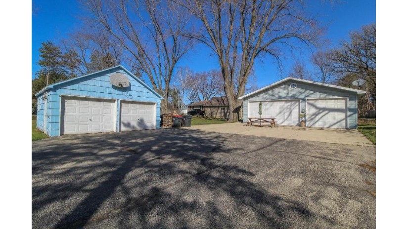 W6154 Hackbarth Rd Koshkonong, WI 53538 by First Weber, Inc.-Cambridge $265,000