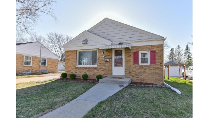 2831 S 52nd St Milwaukee, WI 53219 by Homestead Realty, Inc $225,000