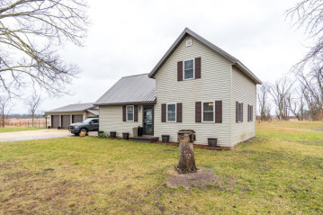 W7068 County Road Zn -, Onalaska, WI 54650-9621