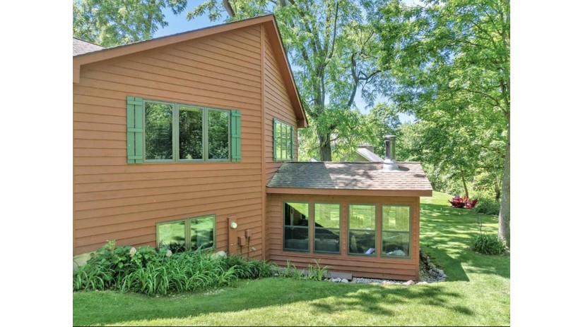 1120 S Lake Shore Dr 33 Lake Geneva, WI 53147 by Compass Wisconsin-Lake Geneva $1,525,000