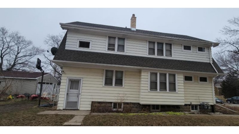 1709 E Newton Ave Shorewood, WI 53211 by Coldwell Banker Realty $349,900