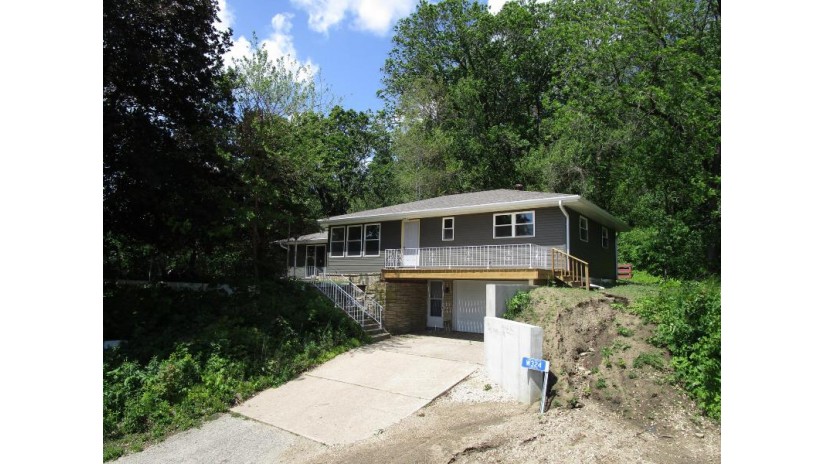 W324 Lipinski Ln Buffalo, WI 54629 by Century 21 Affiliated $345,000