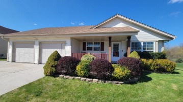 3932 E Maple St, Oak Creek, WI 53154-4255