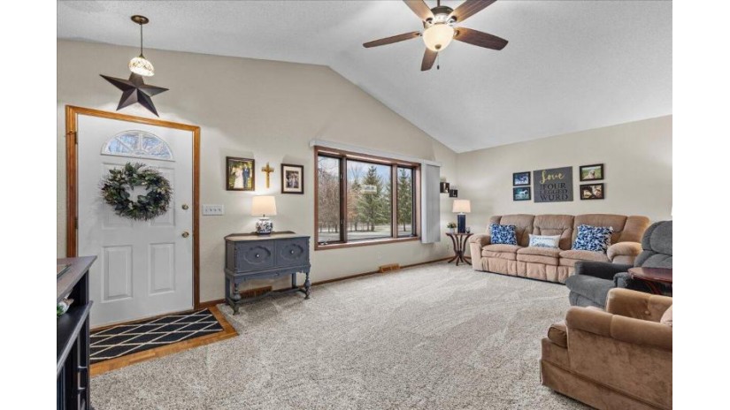 1248 Lakeview Rd Farmington, WI 53090 by Hanson & Co. Real Estate $499,900